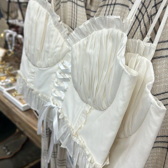 SELKIE The Shakespeare Top in Ivory NWT - Picture 7 of 8